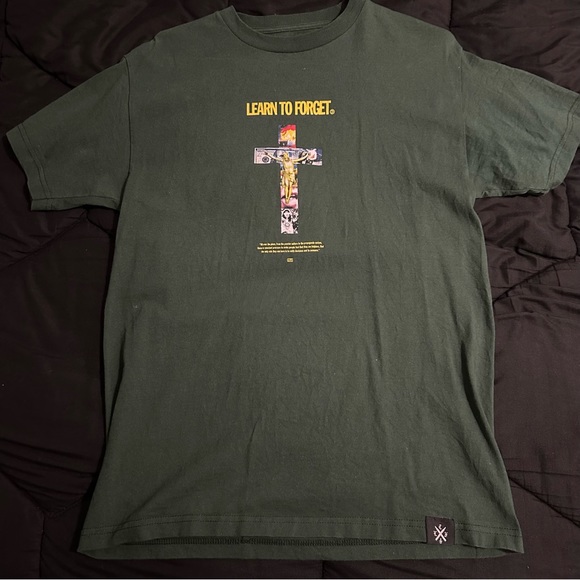 Learn to Forget Crucifix Tee - Picture 3 of 3